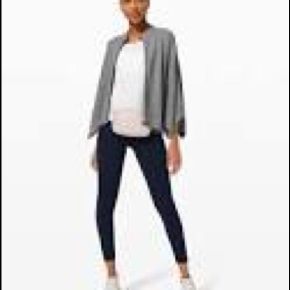 Lululemon Softer Still Wrap, NWT